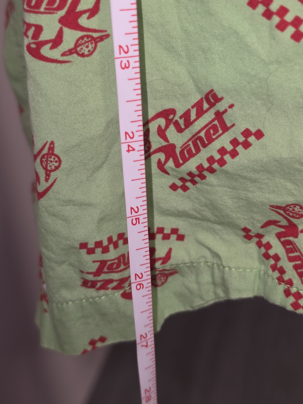 Disney Toy Story Pizza Plant Lime Green Short-Sleeve Button-Up Shirt Men Size XL - Picture 6 of 9